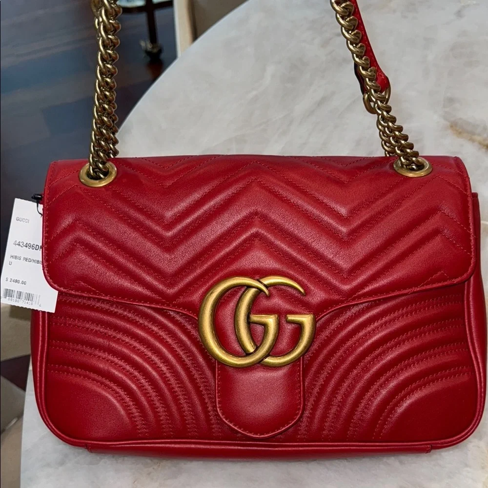 Gucci Red and Gold Chevron Quilted Shoulder Bag - Picture 4 of 12